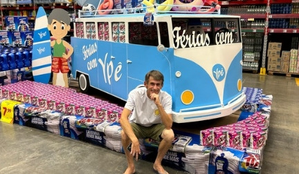 Maior Réplica Formato de Kombi do Brasil