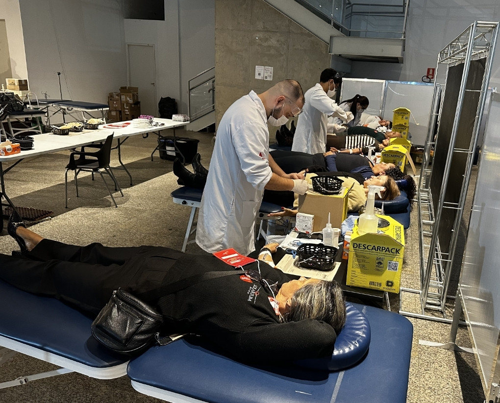 Maior Quantidade de Bolsas de Sangue Arrecadadas em um Único dia no Brasil