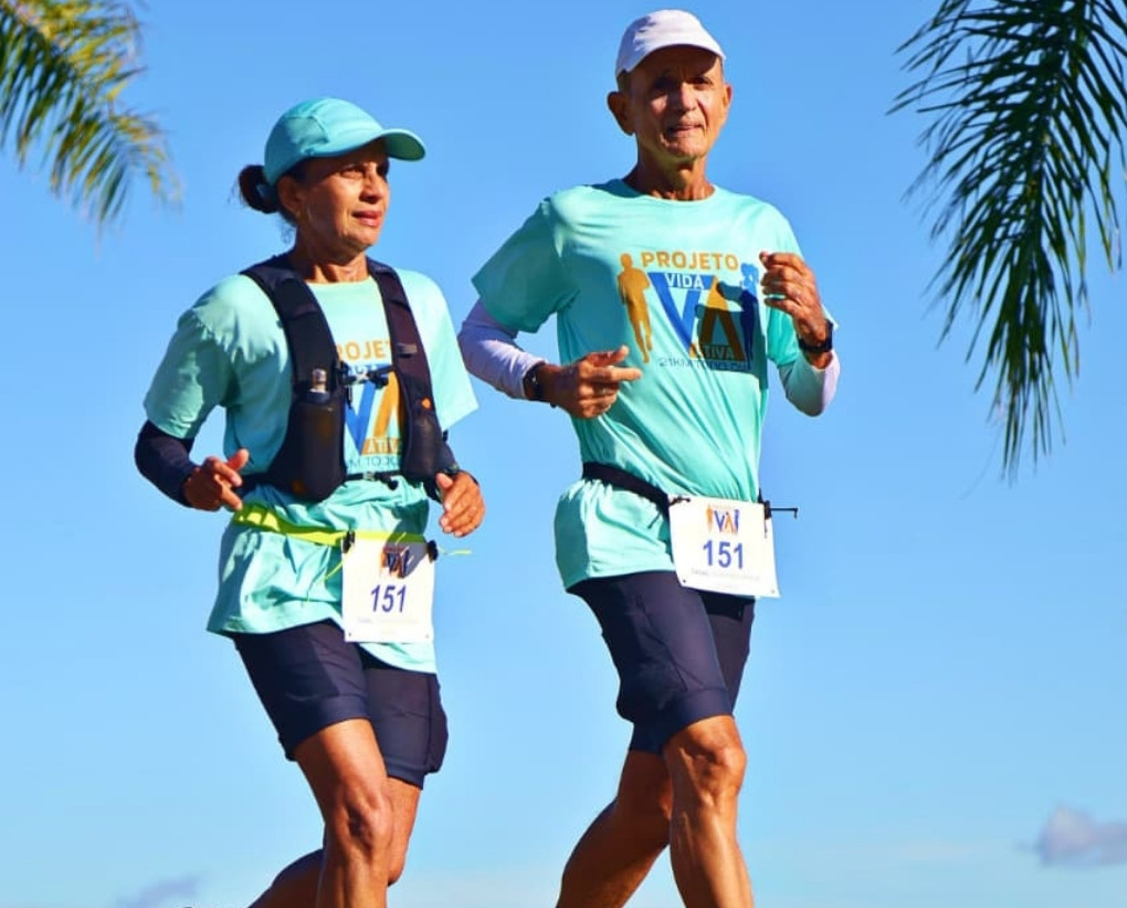Casal com Mais Dias Consecutivos Correndo Meias Maratonas no Brasil
